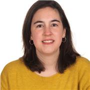 Chica estudiante de ingeniería ofrece clases de refuerzo